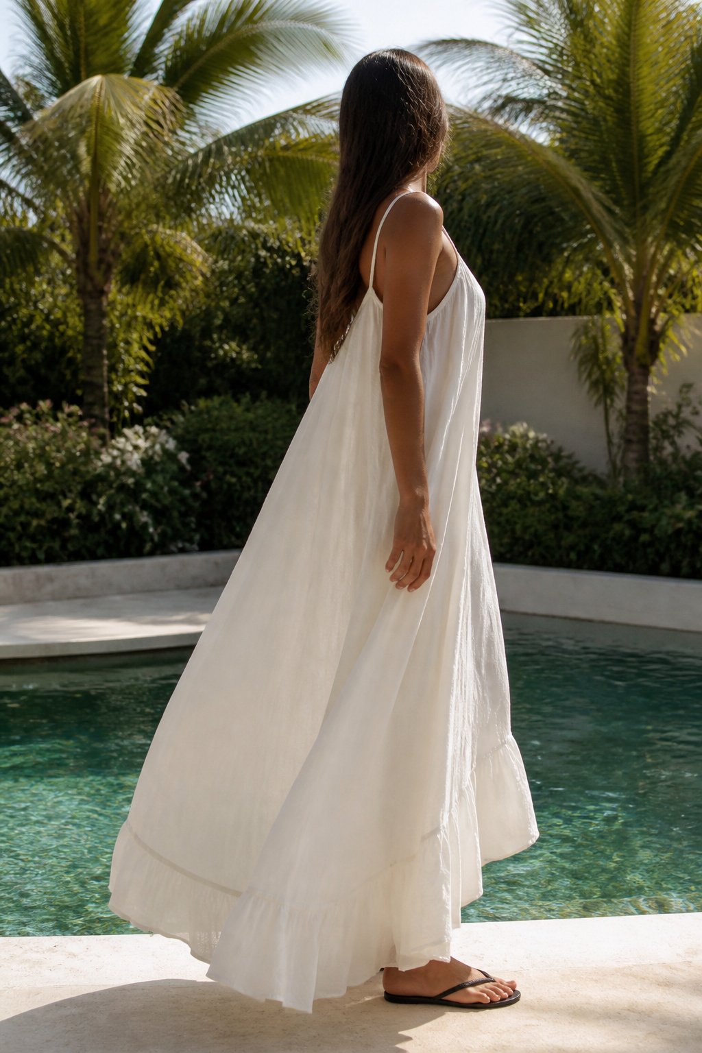 28 Effortless Summer Outfits for Easy Warm-Weather Style 3 section-3-93c0e3a1-48b4-4e33-8832-a028789e6201