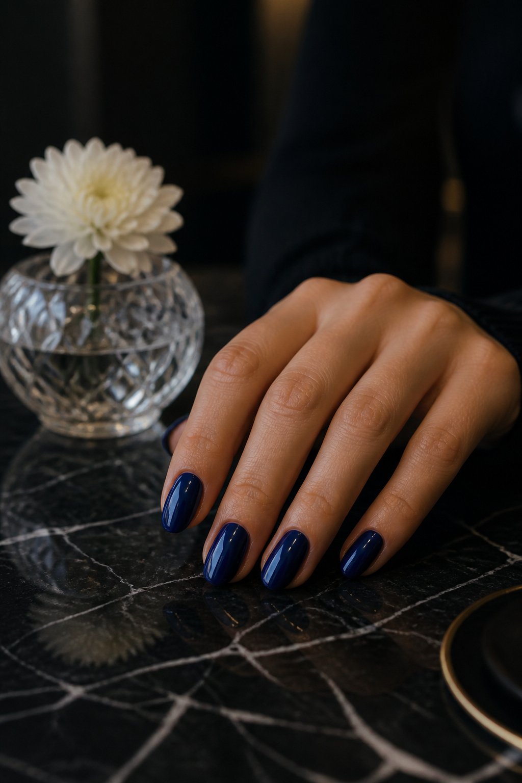 Blue Nail Ideas and Designs to Try in 2026 8 section-8-74bf5689-ea55-4bc7-bebe-286089cd280f